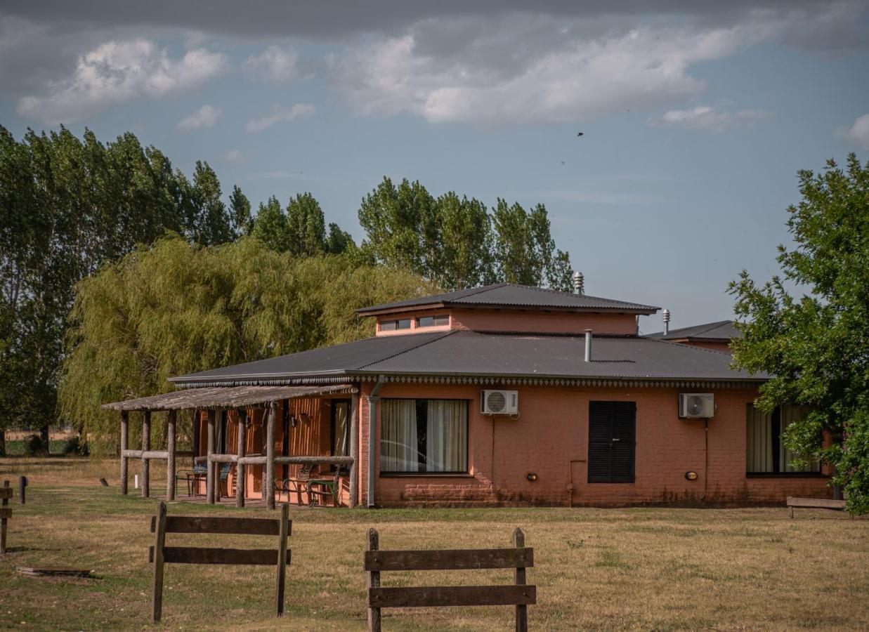 Pampas Del Sur Hotel Y Spa De Campo Cañuelas Екстериор снимка